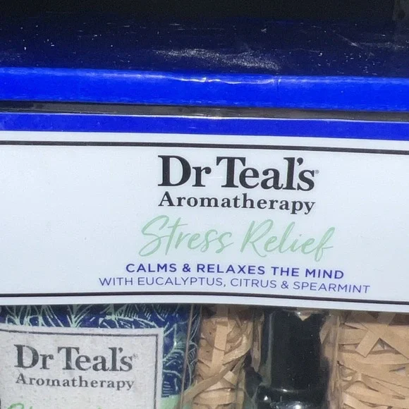 Dr Teals Aromatherapy Stress Relief 5 Piece Gift Set Eucalyptus Citrus Spearmint